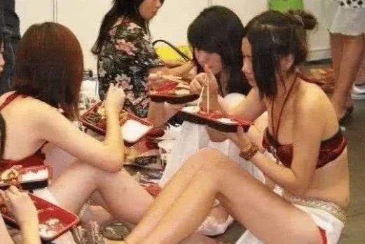 Dien vien quan chung o Trung Quoc bi nguoc dai, coi re nhu the nao? hinh anh