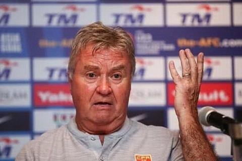 Bao Trung Quoc: 'HLV Hiddink pham sai lam trong viec dung nguoi' hinh anh