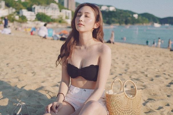 Hoa hau Hong Kong 2019 mat gia vi tai tieng tinh ai, be boi mua giai hinh anh