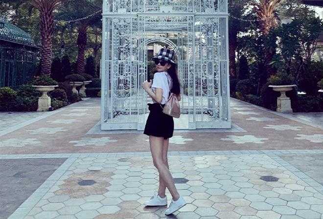 Voc dang thon gon cua vo Quach Phu Thanh sau hai lan sinh no hinh anh