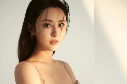 My nhan dong canh nong thay Pham Bang Bang la ai? hinh anh