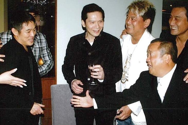 De che cua trum Huong Hoa Cuong lieu con thao tung showbiz Hong Kong? hinh anh