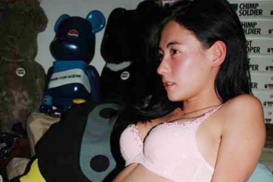 Truong Ba Chi mat gi sau be boi anh sex va nu cuoi o le tang dan chi? hinh anh