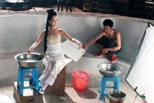 Hau truong lam phim hai huoc cua Trung Quoc hinh anh