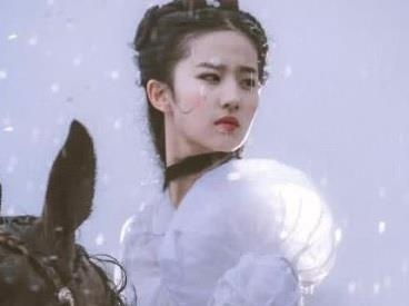 Canh bi cat vi nhay cam cua Luu Diec Phi trong 'Than dieu dai hiep' hinh anh