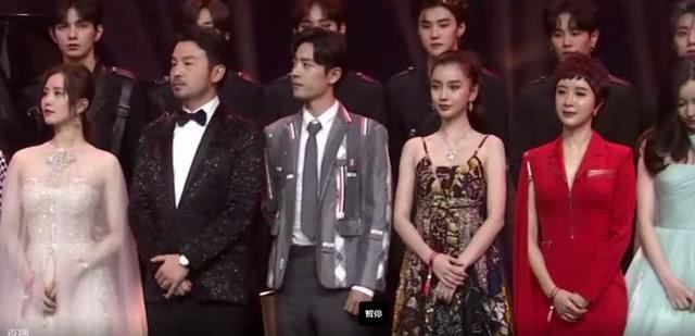 Tham do Harper's Bazaar anh 4