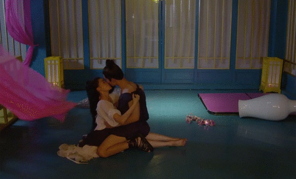 Canh phim Hoa ngu bi cat anh 10