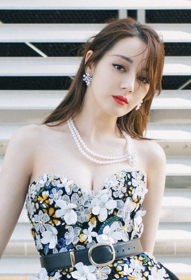 Dich Le Nhiet Ba anh 1