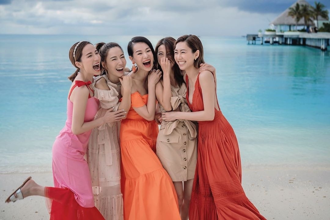 nhom ban than cua ho hanh nhi anh 2