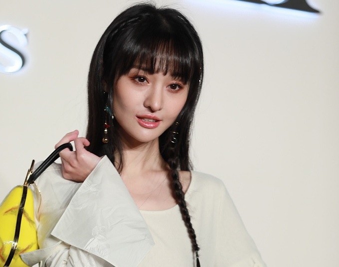 Nhan sac Trinh Sang anh 2