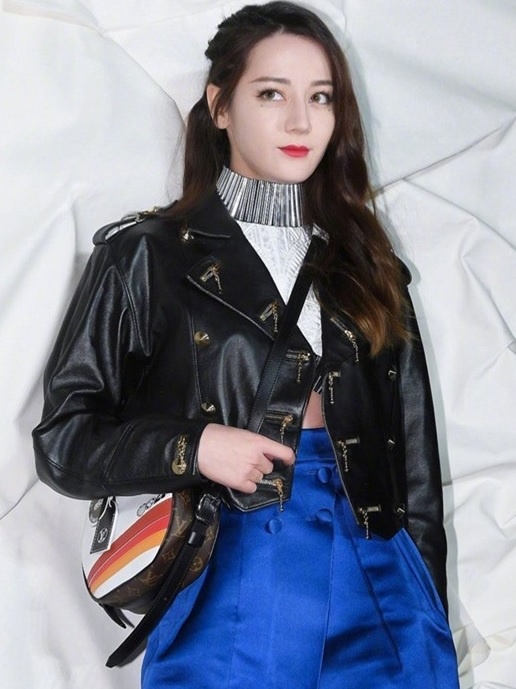 Ban sao cua minh tinh Hoa ngu anh 13