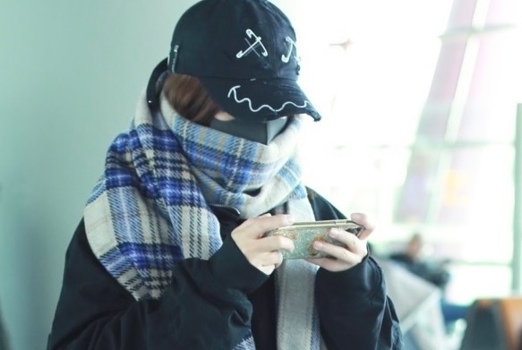 Trieu Vy xuat hien giua lum xum chong bi to quyt 28 trieu USD hinh anh