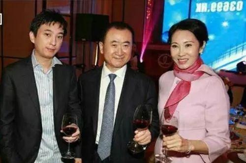 Me cua thieu gia giau nhat Trung Quoc lao dao vi tra no thay con? hinh anh