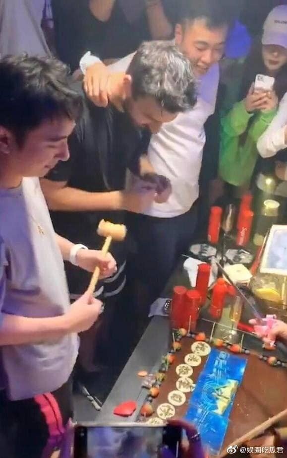 Vương Tư Thông ảnh 1 Vuong Tu Thong anh 1