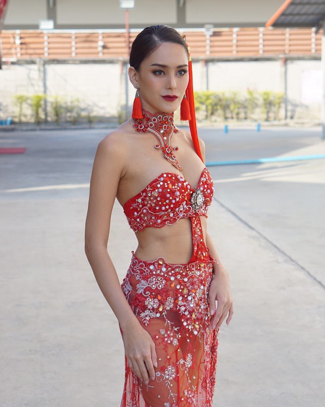 Hoa hau chuyen gioi Thai Lan anh 4