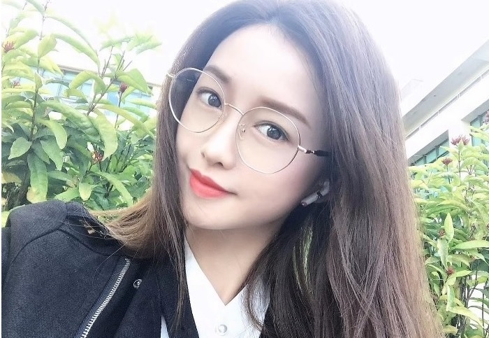 Hoa hau 23 tuoi bi sot cao, viem phoi o vung dich corona Quang Dong hinh anh