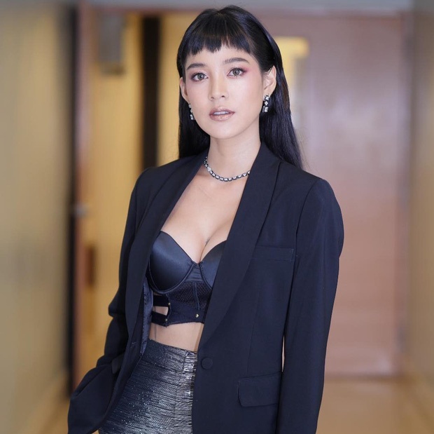 Apinya Sakuljaroensuk  ảnh 4 Apinya Sakuljaroensuk anh 4