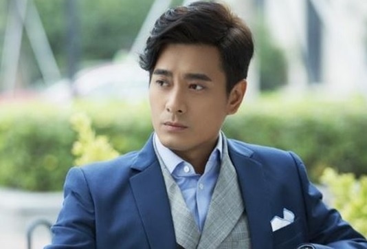 Tai tu 'Hoang Phi Hong' bi cach ly 15 ngay vi Covid-19 hinh anh