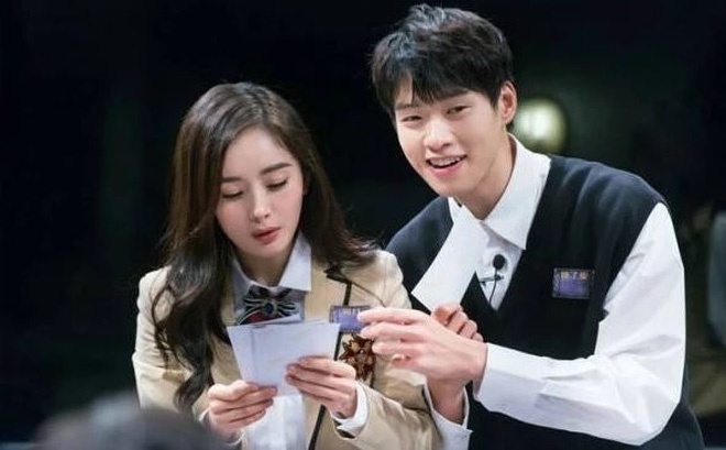 Dong nghiep tiet lo chuyen hen ho cua Duong Mich hinh anh