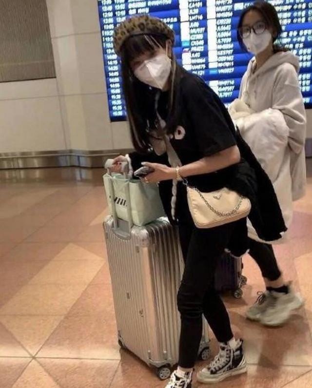 nghe si Hoa ngu bi chi trich giua dich Covid-19 anh 3