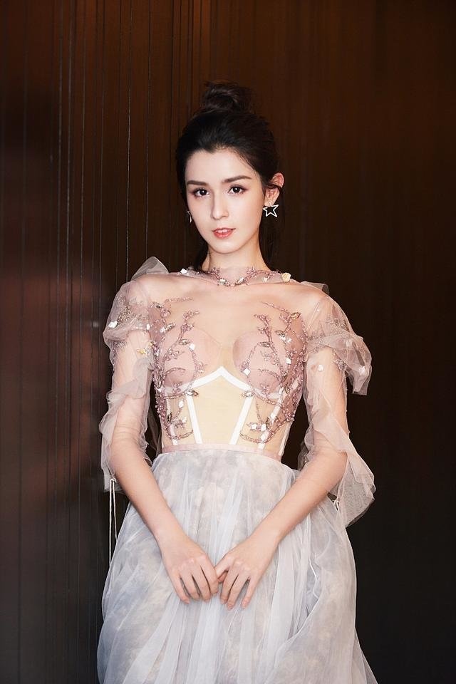 Cap Ni Khac Tu anh 4