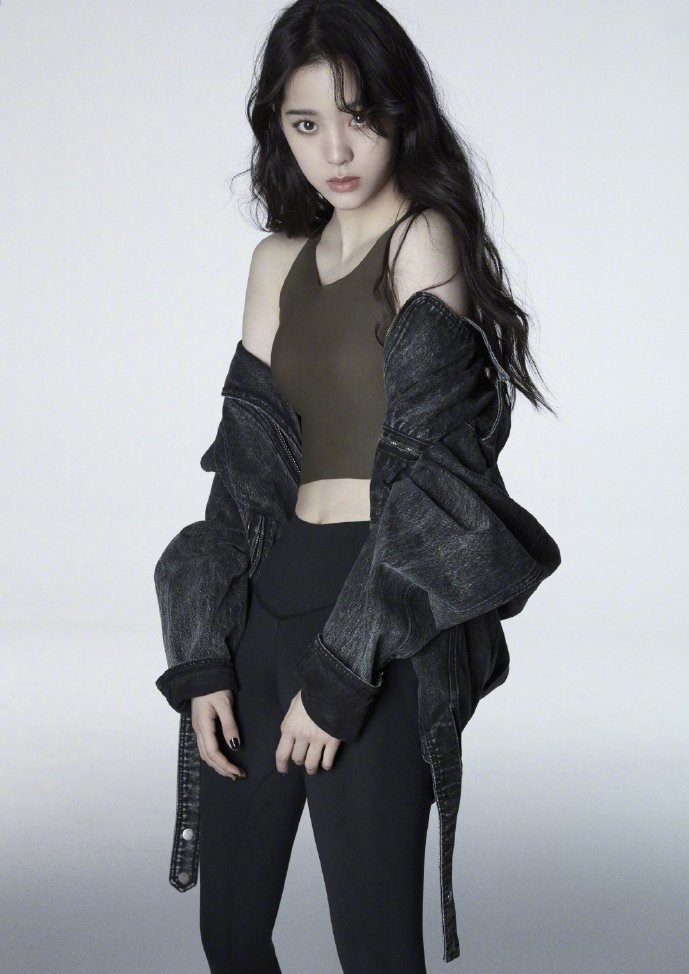 Au Duong Na Na anh 4