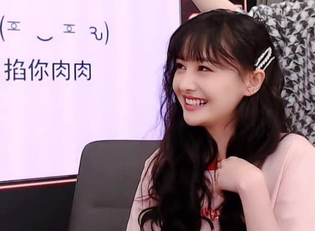 Ve dep hut ong kinh cua Trinh Sang hinh anh