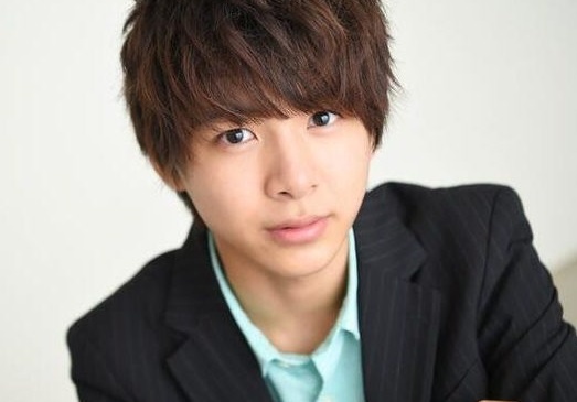 Nam dien vien 18 tuoi nhiem nCoV: 'Co the ra roi nhu cong vat nang' hinh anh