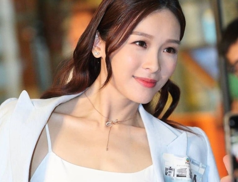 Hoa dan song kho sau khi co thai do chanh voi TVB hinh anh