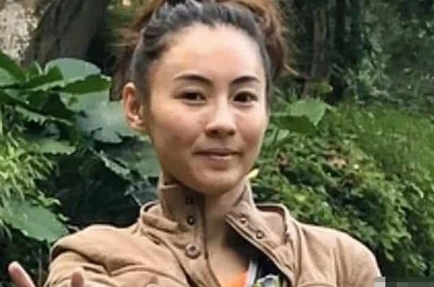 Mat moc kho nhan ra cua Truong Ba Chi hinh anh