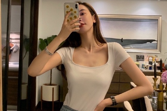 Nguoi tinh 8X len tieng ve tin mang thai voi cuu Chu tich Taobao hinh anh