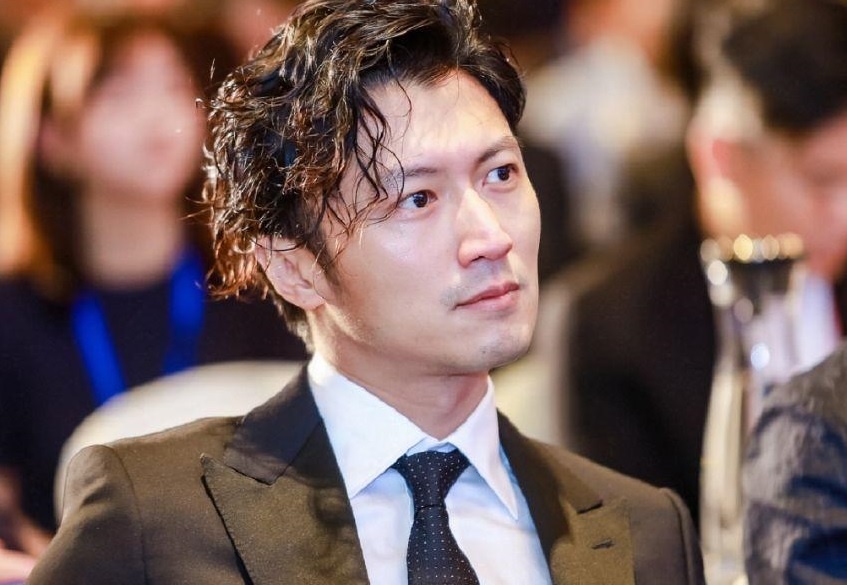 Ta Dinh Phong kiem 140 trieu USD de thua ke cho cac con bang cach nao? hinh anh