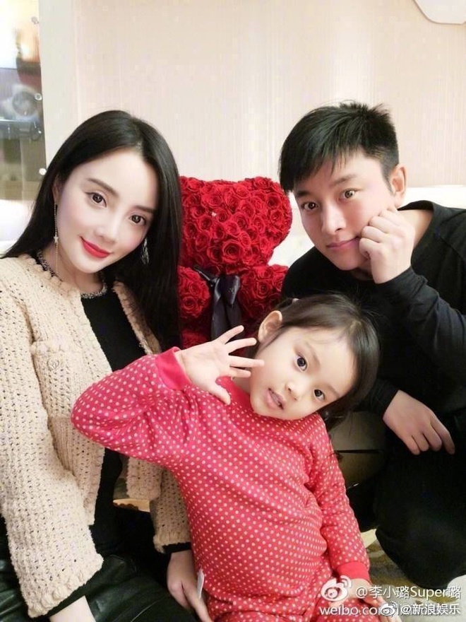 Gia Nai Luong,  Ly Tieu Lo anh 1