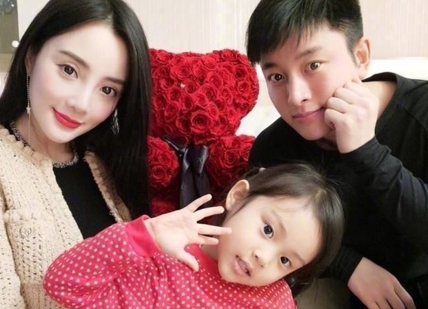 Gia Nai Luong va Ly Tieu Lo cai va, khong chu cap cho con gai hinh anh