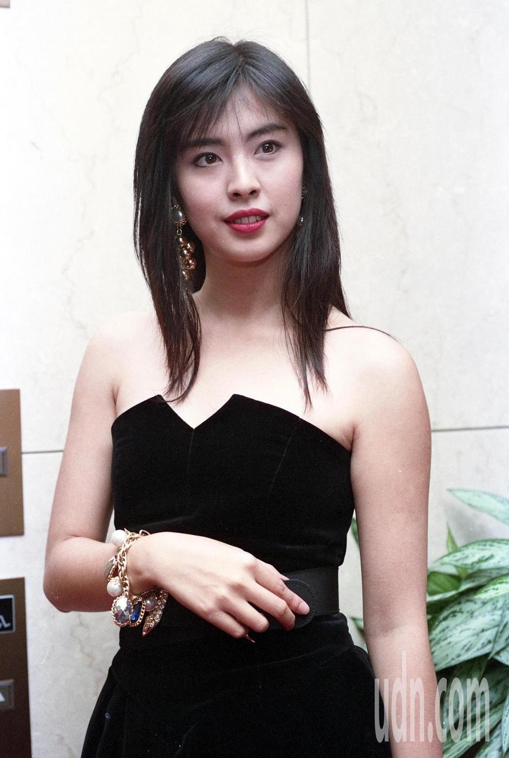 Vuong To Hien,  Cung Loi,  Mai Diem Phuong anh 2