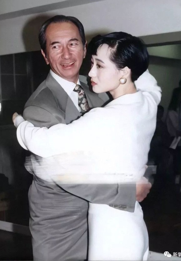 Loi Tri,  Ha Hong San anh 2