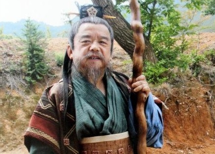 Tai tu cao 1,28 m tung ngu gam cau gio ra sao? hinh anh