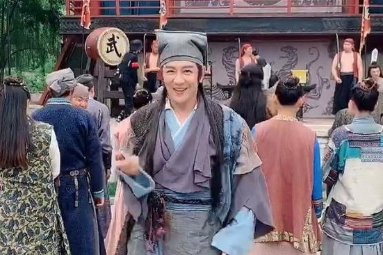 Tran Hao Dan miet mai dong phim de kiem tien nuoi con nho hinh anh