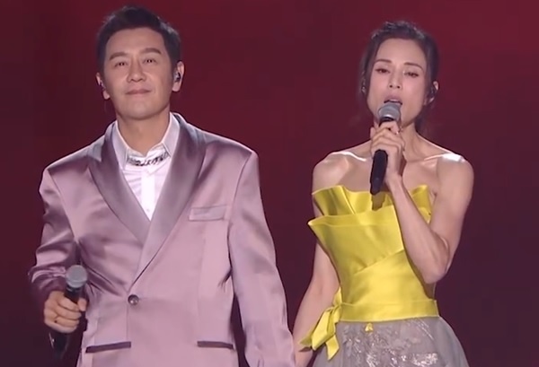 Ly Nhuoc Dong - Tran Hao Dan tai hop tren san khau hinh anh