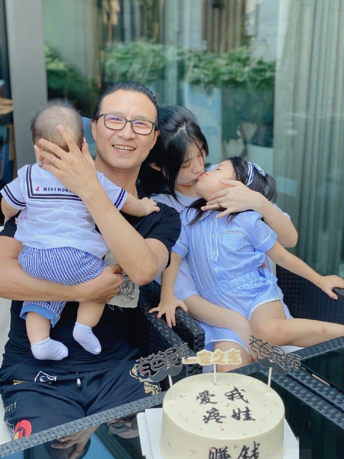 Chuong Tu Di va con rieng anh 1