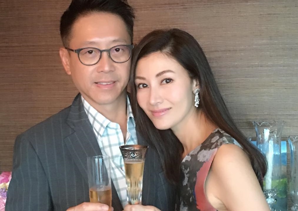 Cuoc song vien man cua Hoa hau Ly Gia Han ben chong ty phu hinh anh