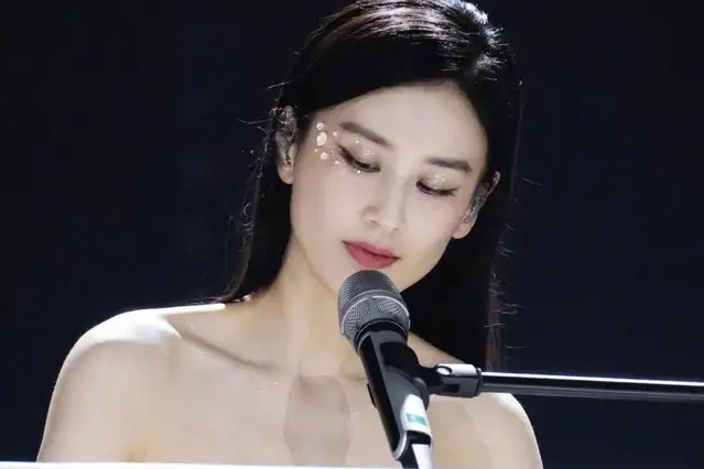 Vi sao my nhan 'Tuyet dinh Kung Fu' bi che nhao chi sau mot show? hinh anh