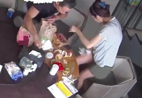 An Di Hien mang thai anh 1