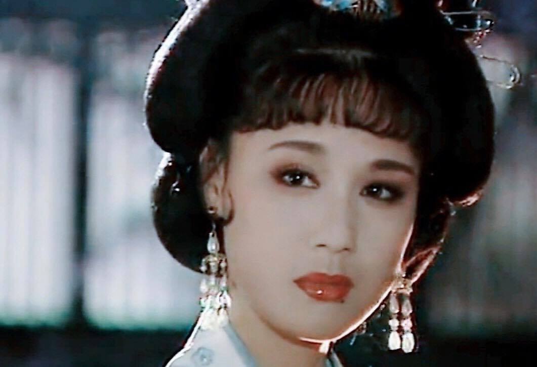 My nhan co trang mot thoi cua Trung Quoc qua doi hinh anh