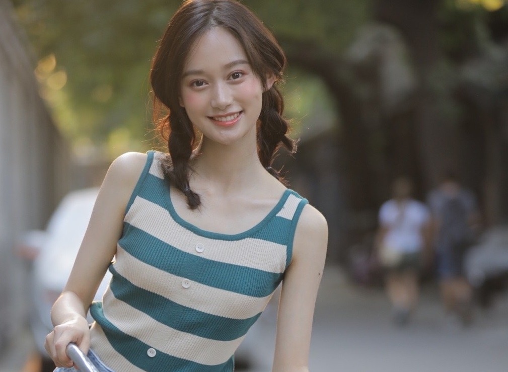 Nguoi dep 18 tuoi vut sang nho do thu khoa ba nganh dai hoc Trung Quoc hinh anh