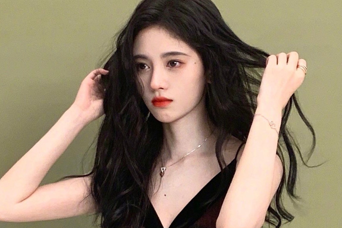 Vi sao 'my nu 4.000 nam' Cuc Tinh Y bi ghet o Trung Quoc? hinh anh