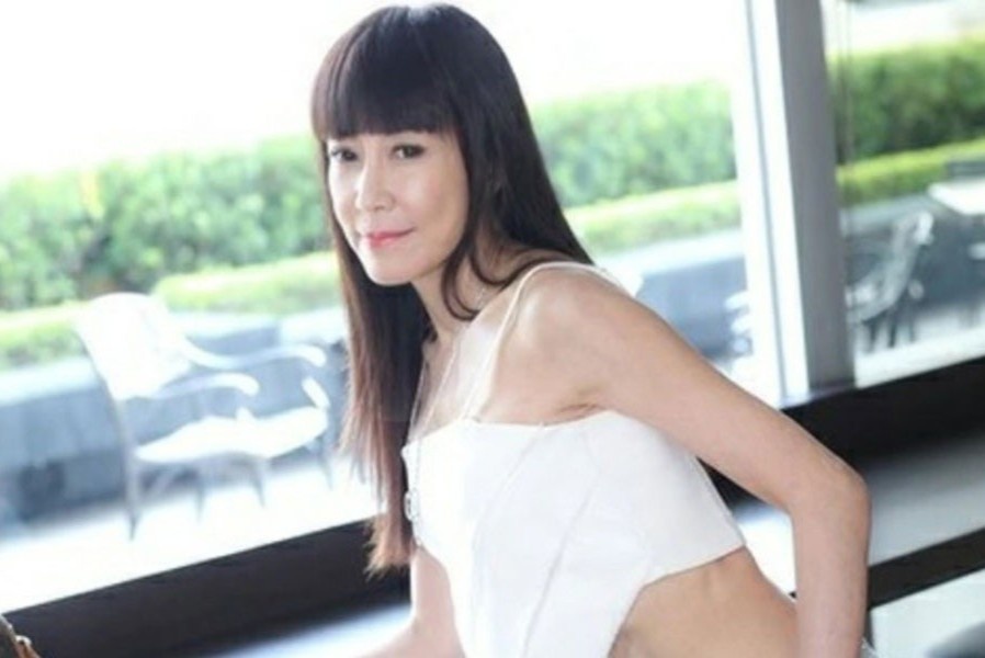 Sao nu Dai Loan qua doi khi chua kip don sinh nhat hinh anh