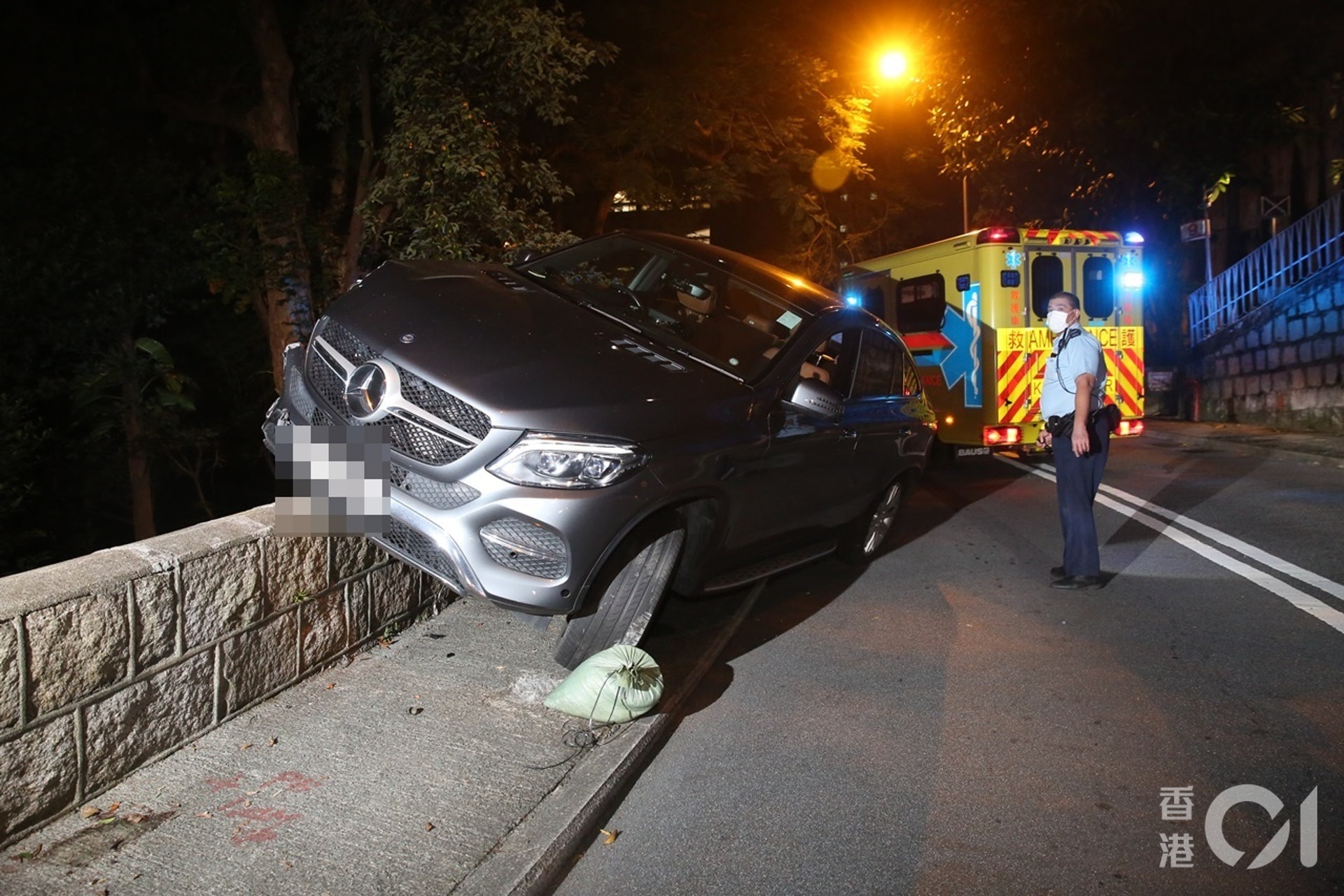 Nam diễn viên TVB uống rượu lái xe ảnh 1 Nam dien vien TVB uong ruou lai xe anh 1