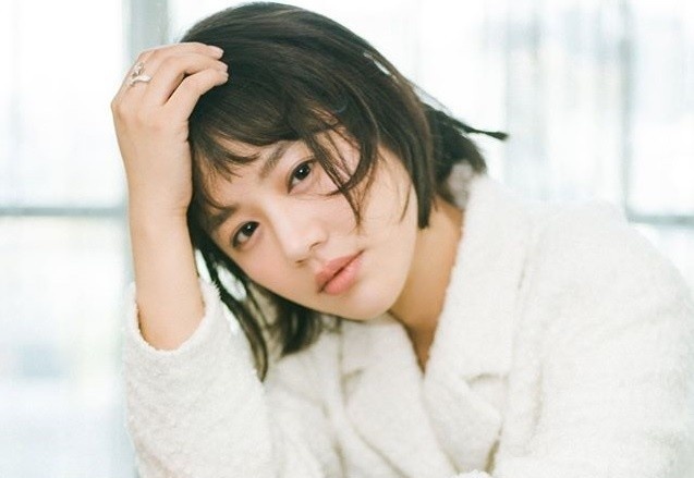 Anh hau Trung Quoc phai vao vien tam than chua benh hinh anh