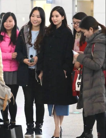 Anh chua qua chinh sua cua Luu Diec Phi,  Luu Thi Thi anh 2